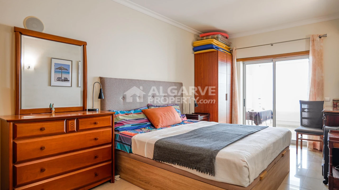 Apartamento T1 para Venda em Quarteira Foto 22
