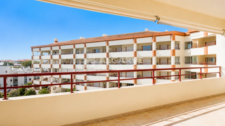 Apartamento T1 para Venda em Quarteira Foto 28
