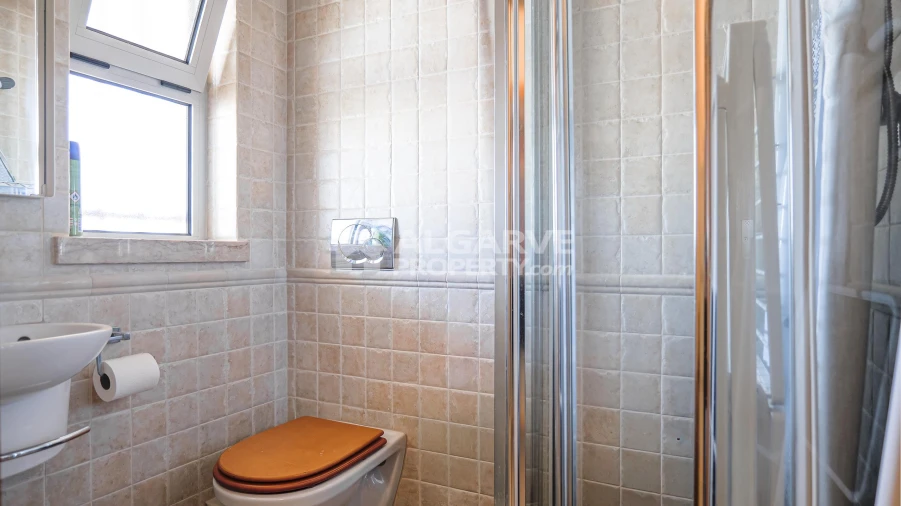 Apartamento T1 para Venda em Quarteira Foto 26
