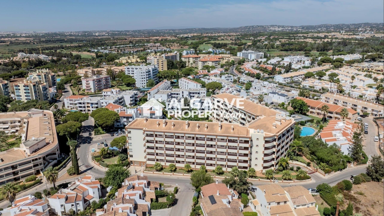 Apartamento T1 para Venda em Quarteira Foto 20