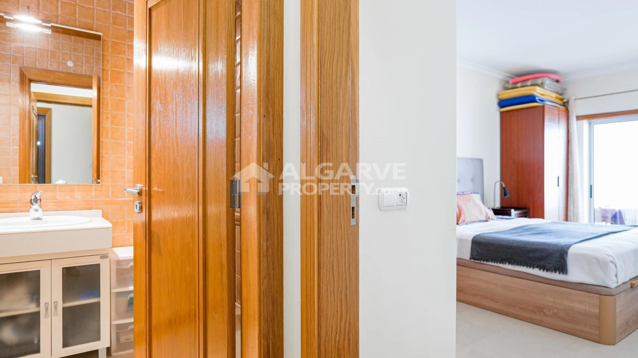 Apartamento T1 para Venda em Quarteira Foto 21