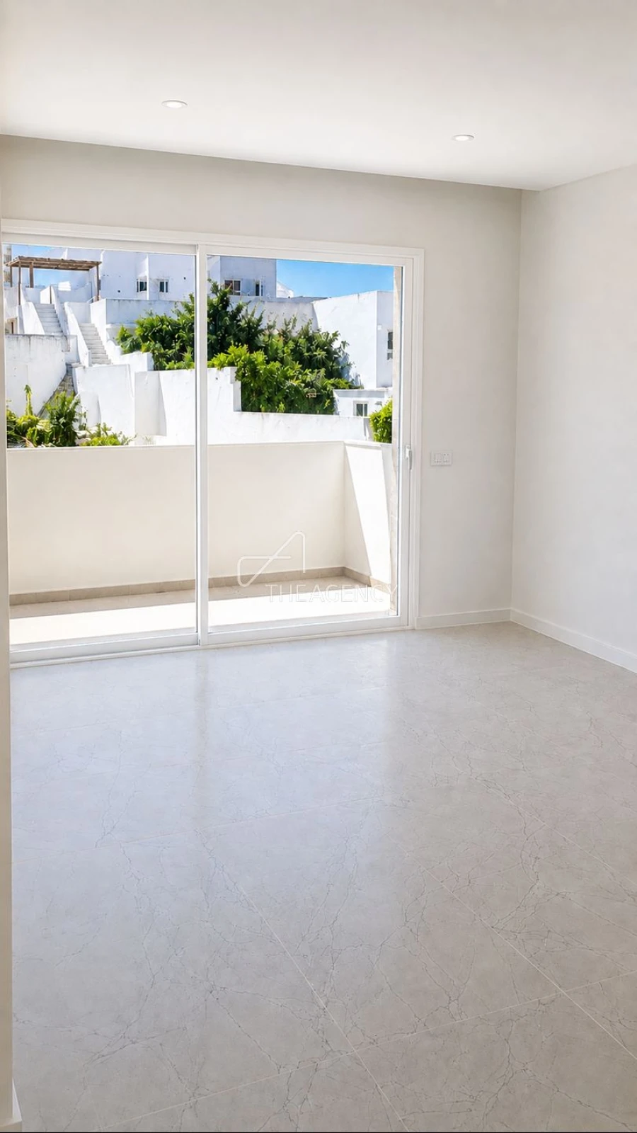 Apartamento para Venda em Quarteira Foto 6