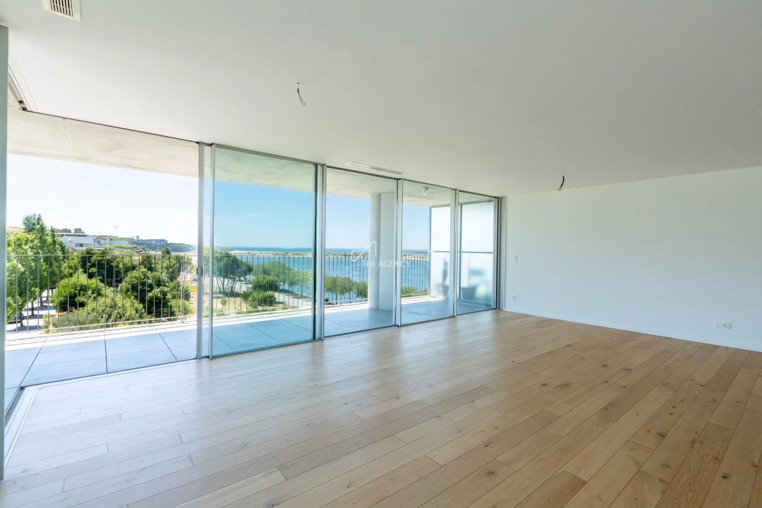 Apartamento T3 para Venda em Canidelo Foto 1