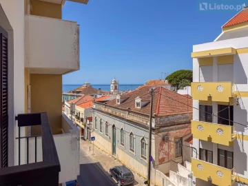 Apartamento T2 para Venda em Sesimbra (Santiago)