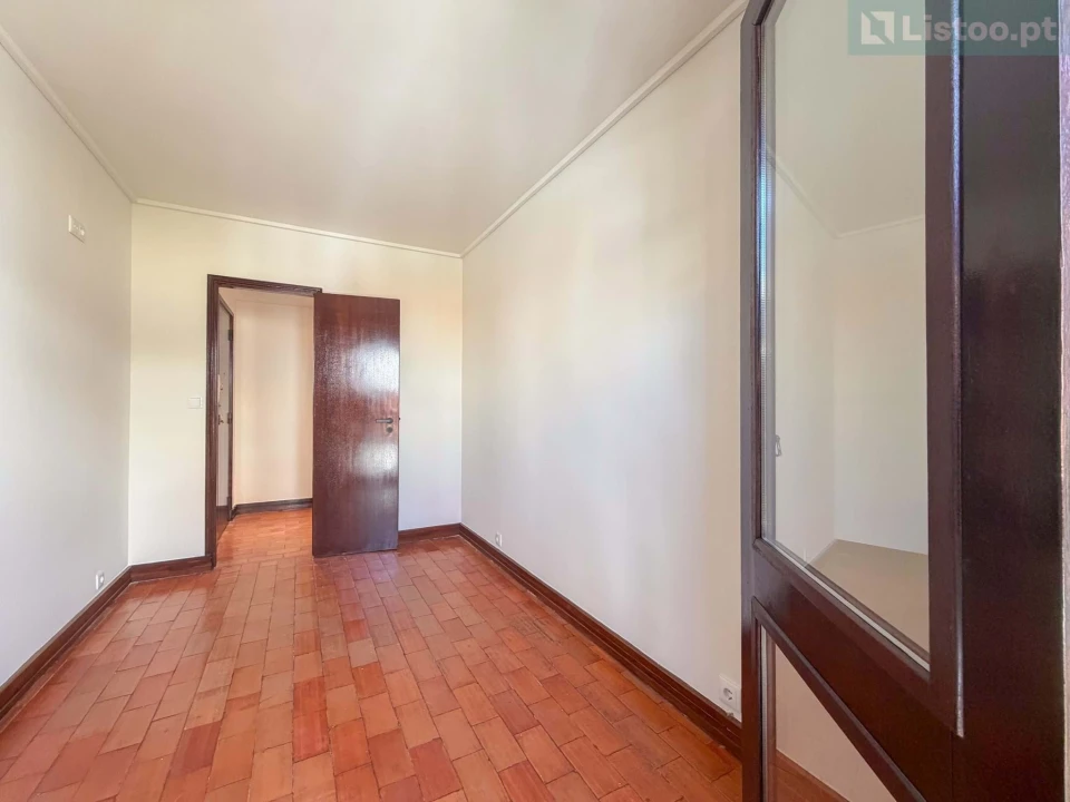 Apartamento T2 para Venda em Sesimbra (Santiago) Foto 15
