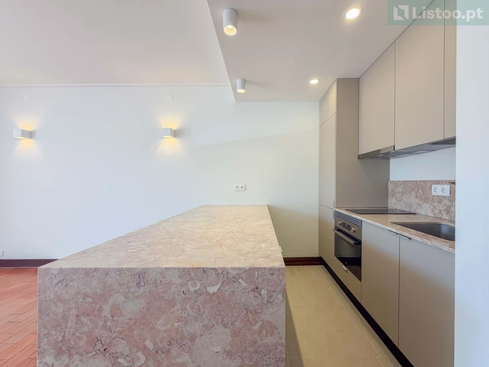 Apartamento T2 para Venda em Sesimbra (Santiago) Foto 5