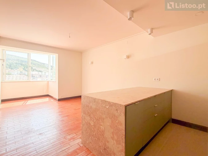 Apartamento T2 para Venda em Sesimbra (Santiago) Foto 2