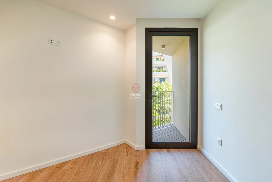 Apartamento T2 para Venda em Arcozelo Foto 14