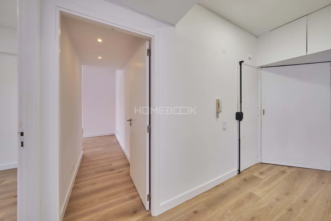 Apartamento T2 para Venda em Campo de Ourique Foto 6