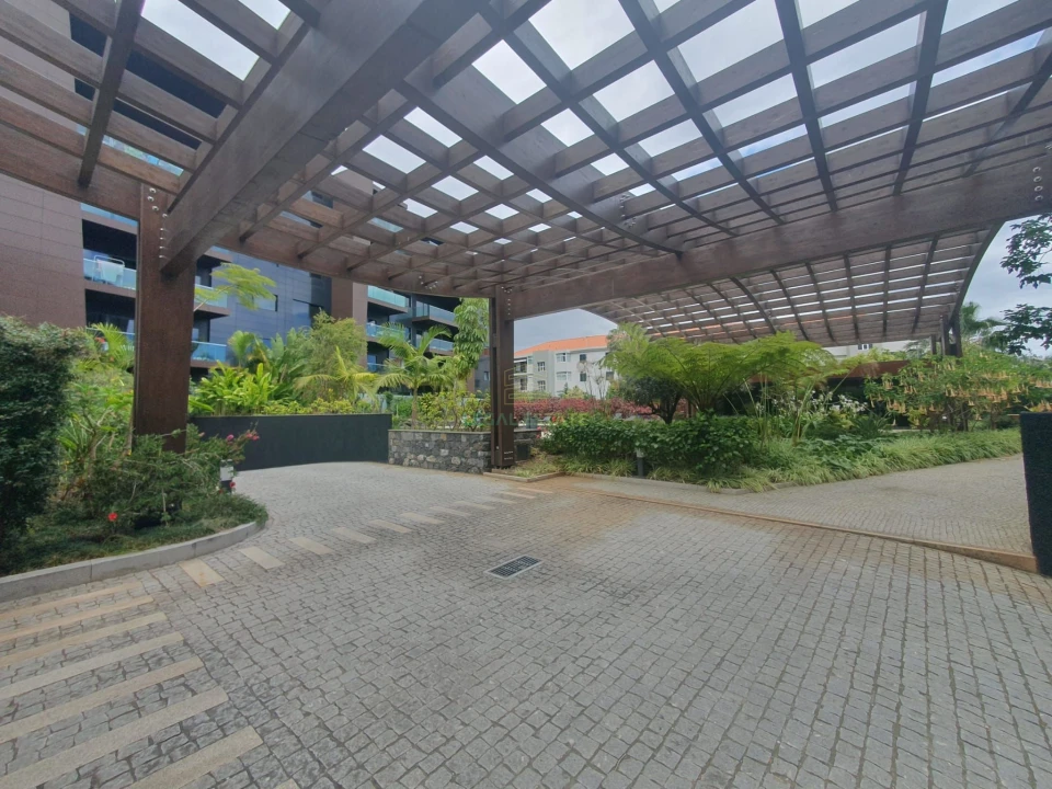 Apartamento T1 para Arrendamento férias em São Martinho Foto 8