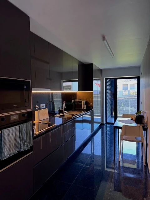 Apartamento T1 para Arrendamento férias em São Martinho