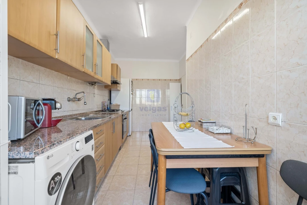 Apartamento T2 para Venda em Alto do Seixalinho, Santo André e Verderena Foto 4