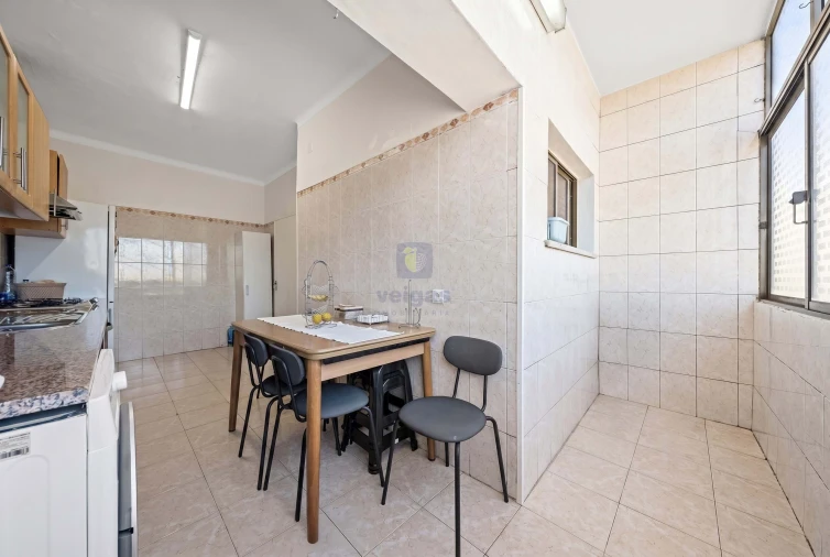Apartamento T2 para Venda em Alto do Seixalinho, Santo André e Verderena Foto 6