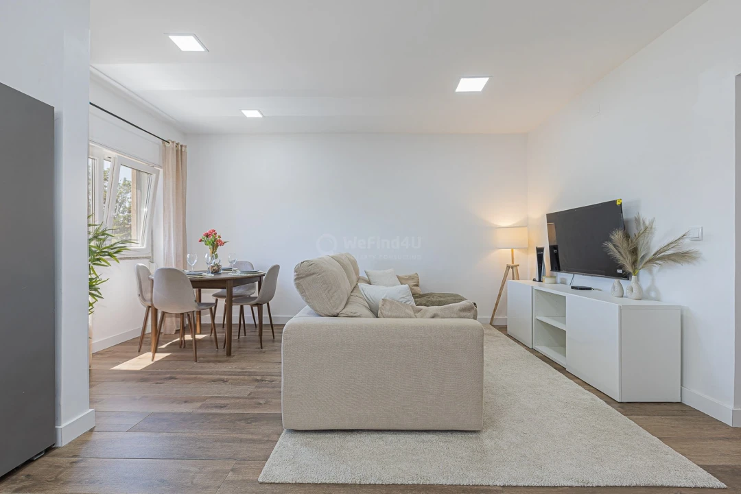 Apartamento T2 para Venda em Baixa da Banheira e Vale da Amoreira Foto 3
