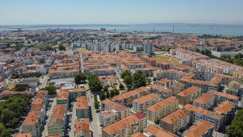 Apartamento T2 para Venda em Baixa da Banheira e Vale da Amoreira