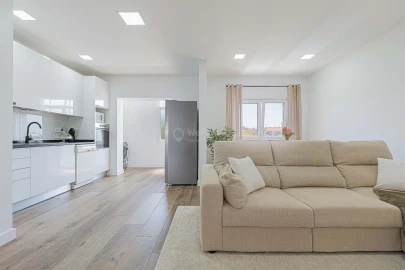 Apartamento T2 para Venda em Baixa da Banheira e Vale da Amoreira
