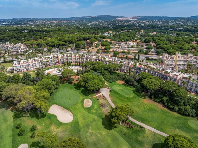 Moradia T4 para Venda em Quarteira Foto 7