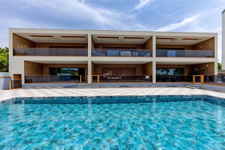 Apartamento T2 para Venda em Quarteira Foto 32