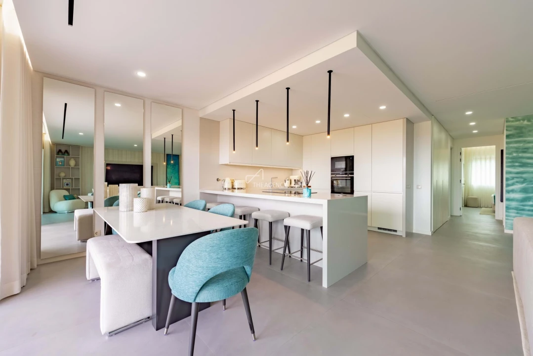 Apartamento T2 para Venda em Quarteira Foto 9