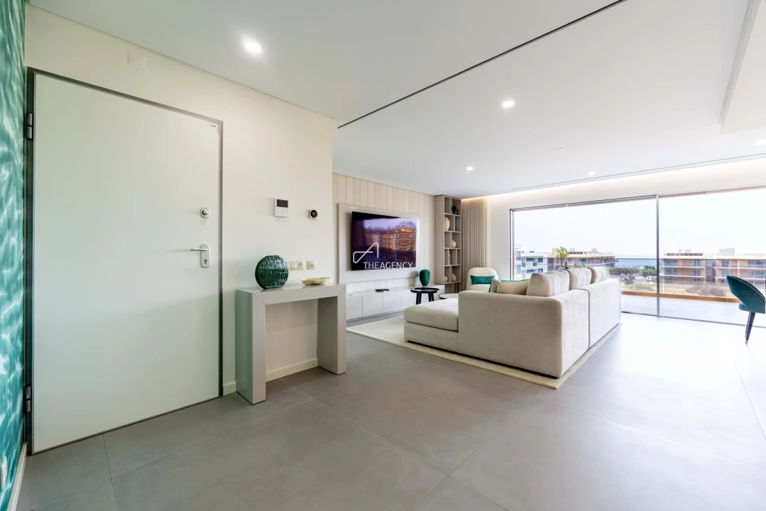 Apartamento T2 para Venda em Quarteira Foto 3
