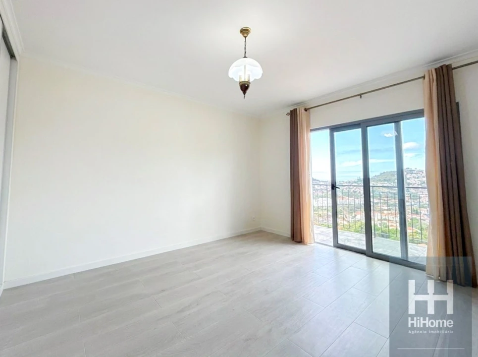 Moradia T3 para Venda em São Roque Foto 9