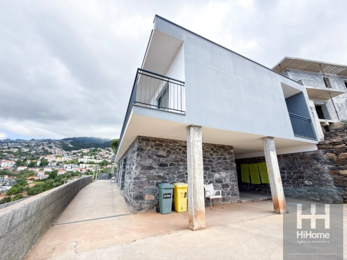 Moradia T3 para Venda em São Roque Foto 19