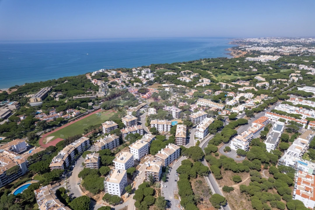 Apartamento T1 para Venda em Albufeira e Olhos de Água Foto 2