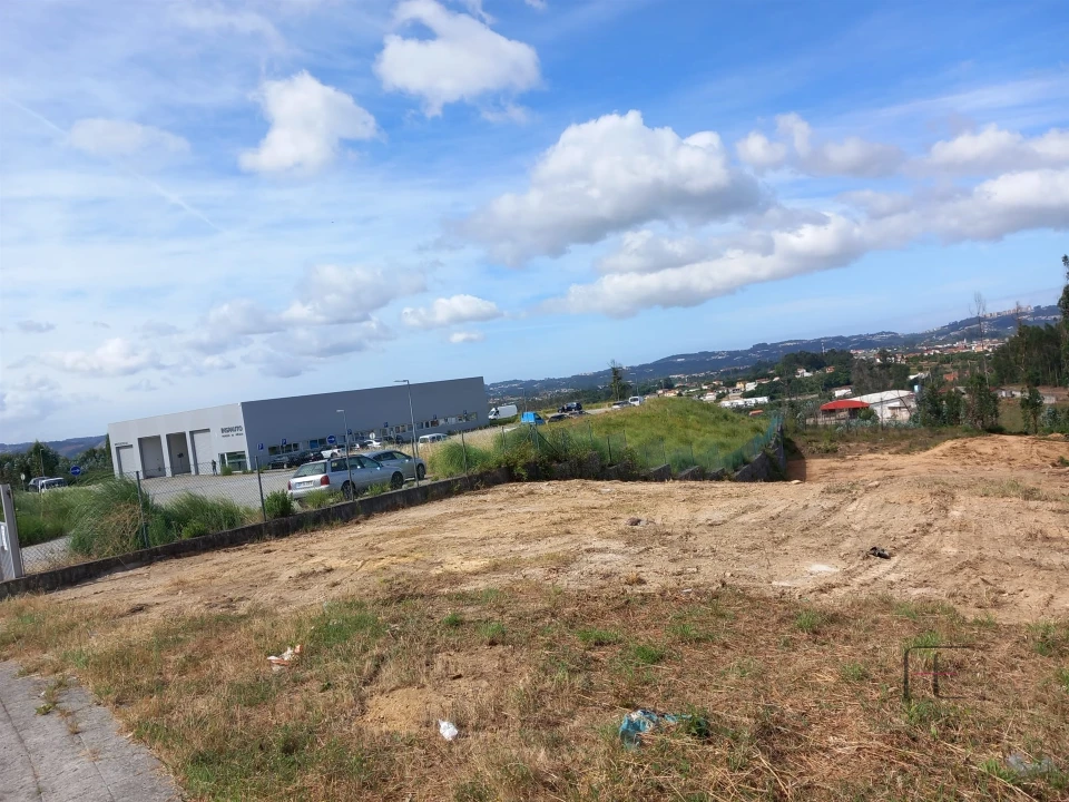 Terreno para Venda em Gondomar (São Cosme), Valbom e Jovim Foto 1