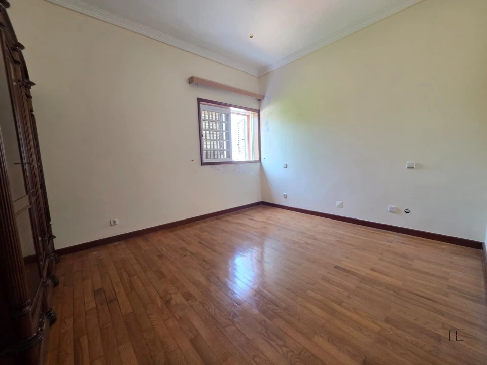 Moradia T4 para Venda em Arcozelo Foto 57