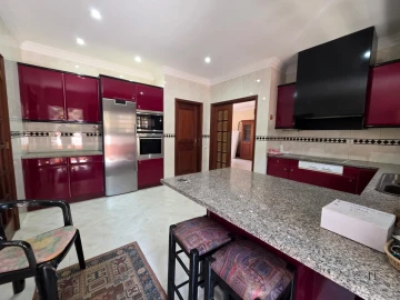 Moradia T4 para Venda em Arcozelo