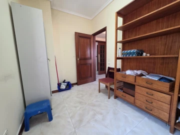 Moradia T4 para Venda em Arcozelo