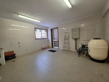 Moradia T4 para Venda em Arcozelo