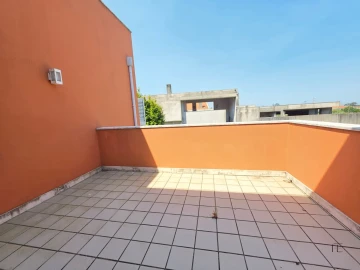 Moradia T4 para Venda em Arcozelo