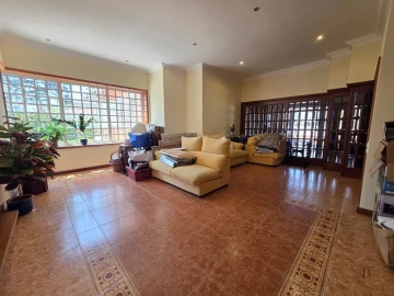 Moradia T4 para Venda em Arcozelo