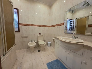 Moradia T4 para Venda em Arcozelo
