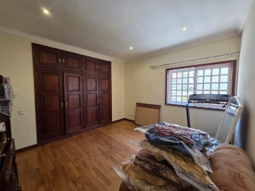 Moradia T4 para Venda em Arcozelo