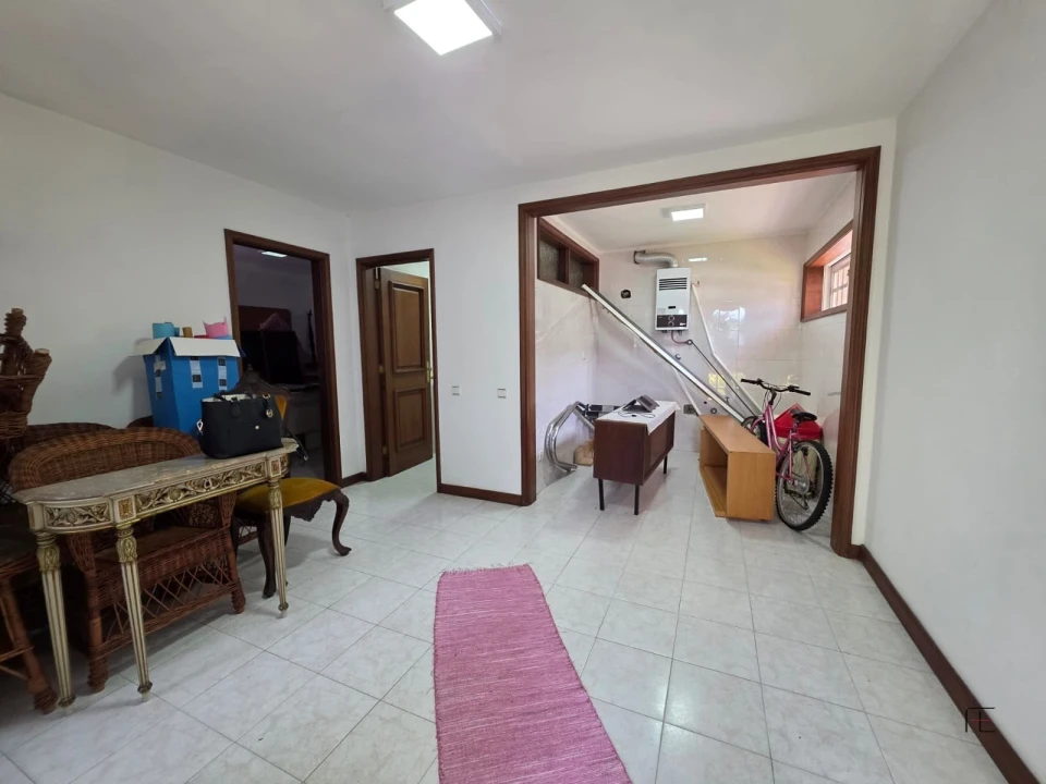Moradia T4 para Venda em Arcozelo Foto 75