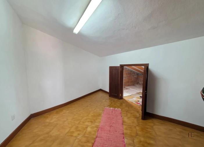 Moradia T4 para Venda em Arcozelo Foto 32