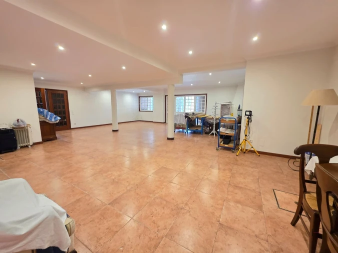 Moradia T4 para Venda em Arcozelo Foto 18