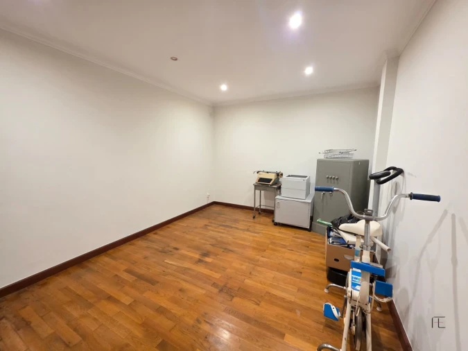 Moradia T4 para Venda em Arcozelo Foto 27
