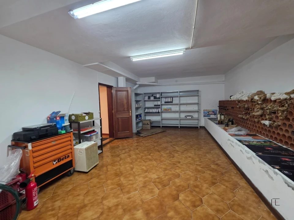 Moradia T4 para Venda em Arcozelo Foto 24