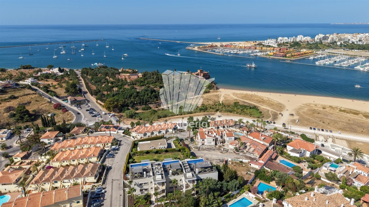 Apartamento T3 para Venda em Ferragudo Foto 3