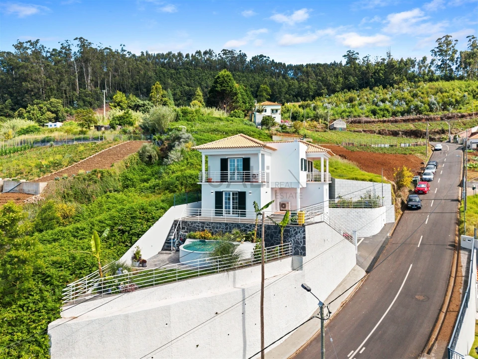 Moradia T3 para Venda em Canhas Foto 15