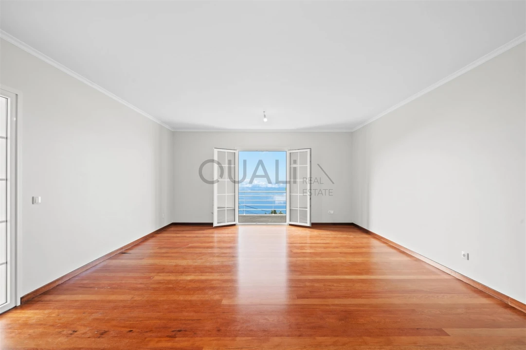 Moradia T3 para Venda em Canhas Foto 3