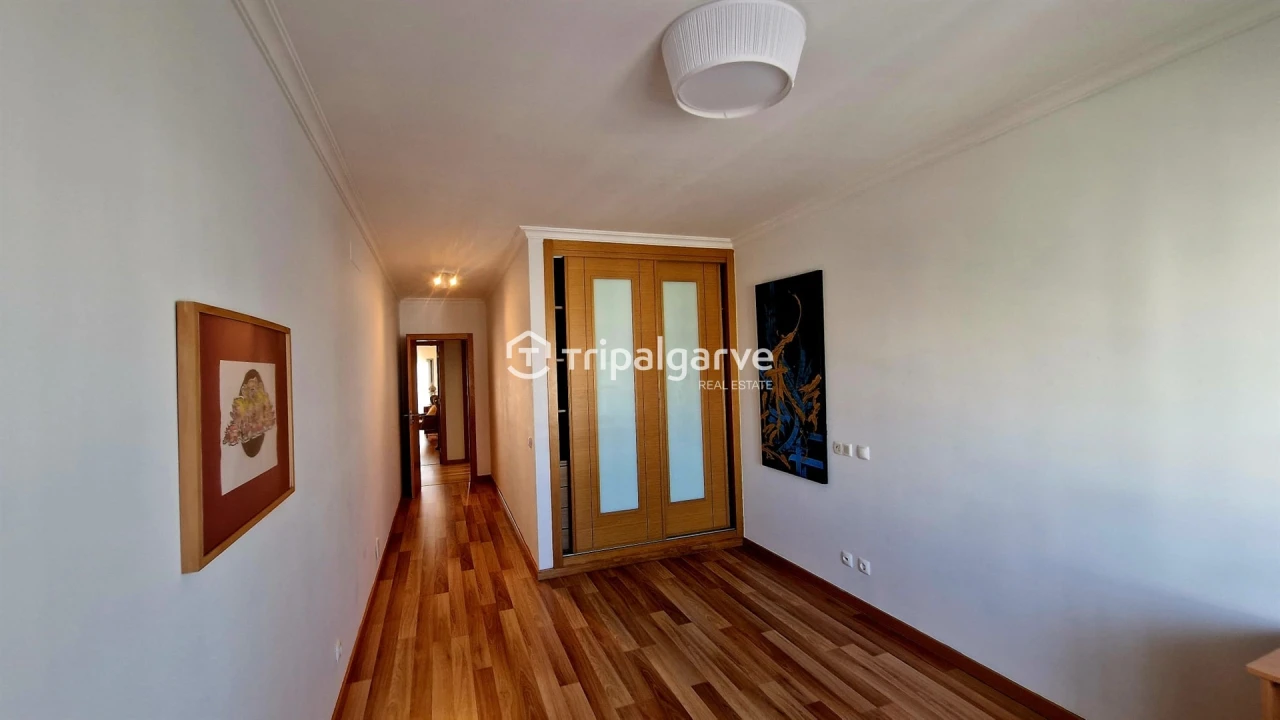 Apartamento T2 para Venda em Portimão Foto 19