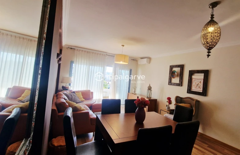 Apartamento T2 para Venda em Portimão Foto 11