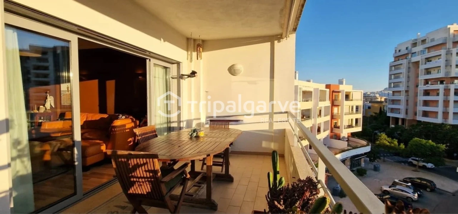 Apartamento T2 para Venda em Portimão Foto 1