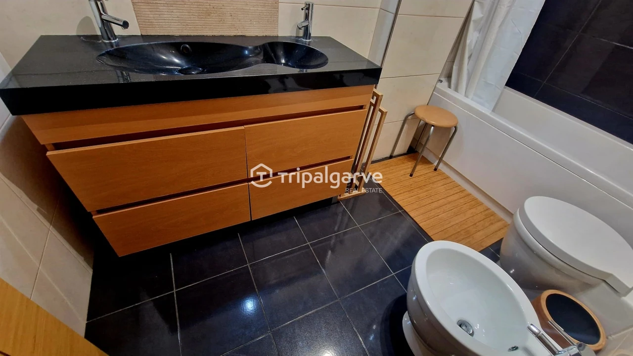 Apartamento T2 para Venda em Portimão Foto 17