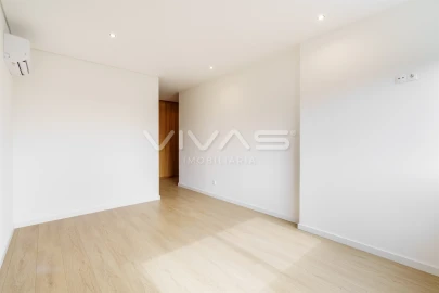 Apartamento T3 para Venda em Soutelo