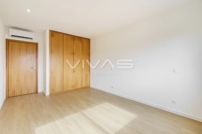 Apartamento T3 para Venda em Soutelo